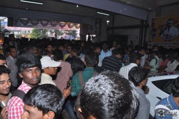 Mukunda Movie Hungama at Sandhya Theatre